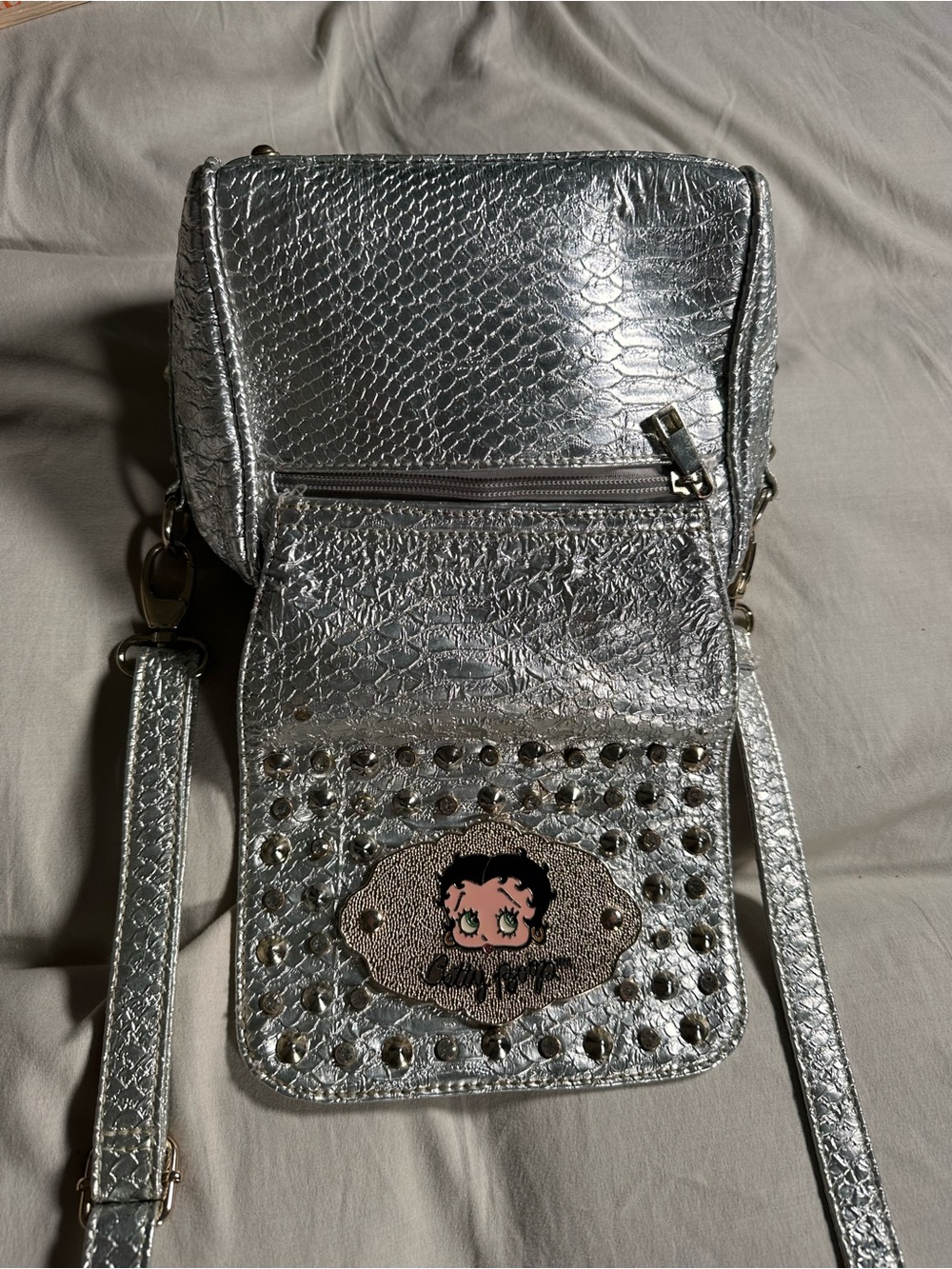 Betty Boop Silver Chrome SnakeSkin Studded Crossbody Purse Retro Y2K 2013 Flawed